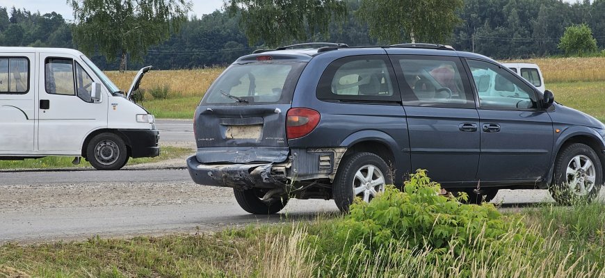 Prie Viados susidūrė du automobiliai (video+foto)
