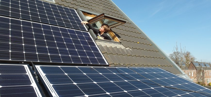 Naudinga žinoti: saulės elektrinių įrengimas ir techninė priežiūra