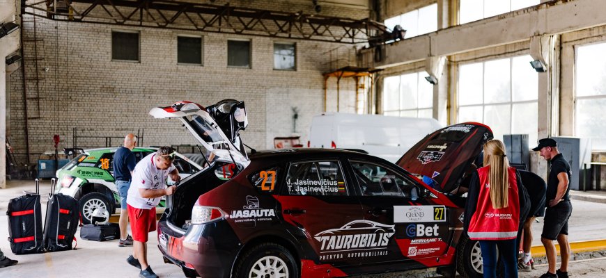 Techninė komisija – paskutinis patikrinimas prieš „Rokiškio Grand Rally“ startą (foto)