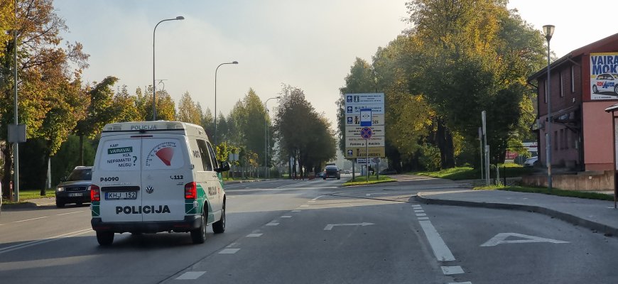 Paryčiais vairavo neblaivus