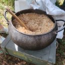 Kedena istorijos klodus – dar kartą atstatytas Obelių šile esantis partizanų bunkeris (foto)