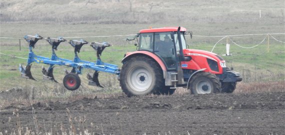 Per šimtą Lenkijos ūkininkų neįleidžiami į Lietuvą dirbti savo žemės
