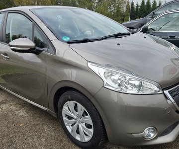 „Peugeot 208“
