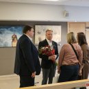 Seime atidaryta Rokiškio krašto kūrėjos Marinos Kubilienės tapybos paroda „Slėpynės žolynuose“ (foto+video)