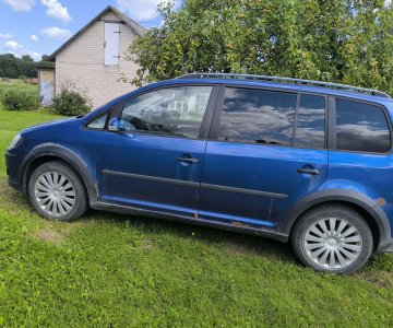 „VW Touran“