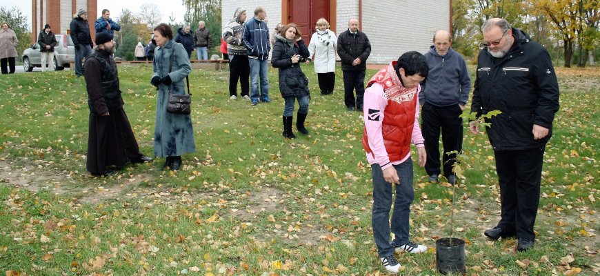 Nusipelniusiems pasodino ąžuoliukus
