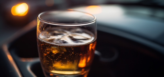 Už „Renault“ vairo - neblaivus vairuotojas