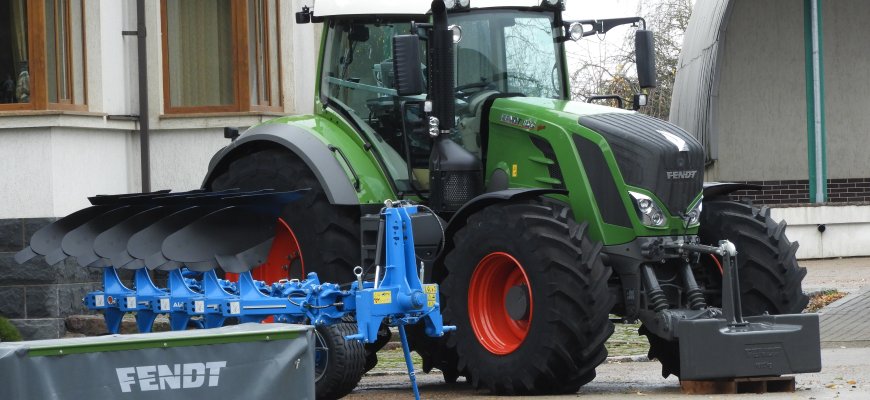 Ne tik automobiliai: traktoriams parengė specialų mokestį