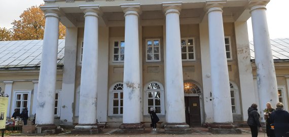 „Atviros dienos kaime“ – rokiškėnai kvies į žalčių vestuves, gamins saldainius ir lininius angelus