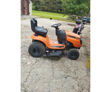 „Ariens“ sodo traktoriukas