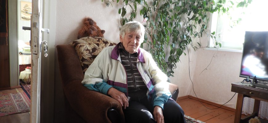 Senamiestyje esančio namo problema: per lubas kapsi vanduo ir laikas (foto)