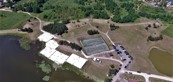 Kviečia Rokiškio miesto jaunimą ir senjorus sportuoti nemokamai