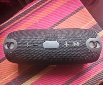 „JBL Extreme“
