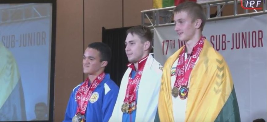 Rokiškėnas Nojus Čypas iškovojo trečiąją vietą pasaulio jaunių ir jaunimo jėgos trikovės čempionate! (varžybų video + foto)