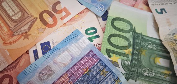 Seime prasidėjo diskusijos dėl atnaujinto šių metų biudžeto