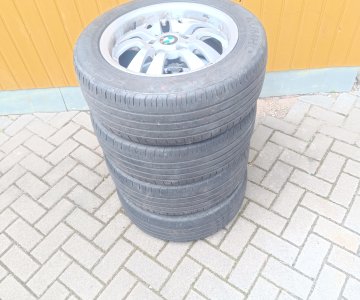 Ratai su padangomis