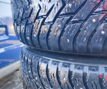 „Mercedes“ R18 ratlankiai su žieminėmis padangomis