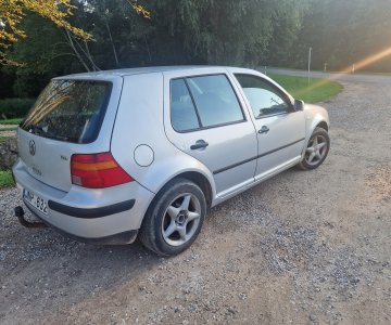 „VW Golf 4“