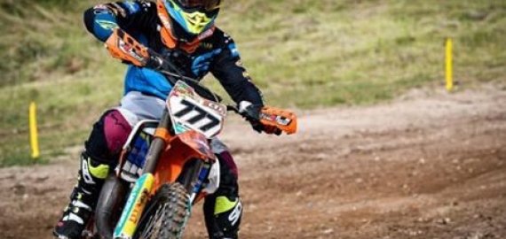 Trylikametis motokrosininkas Mykolas Stundžia toliau siekia puikių rezultatų