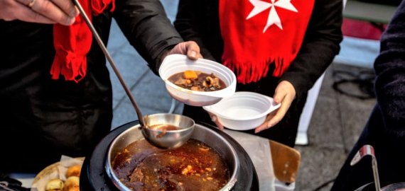 Gruodžio 9 d. kviečiame į „Maltiečių sriubos“ akciją Rokiškyje