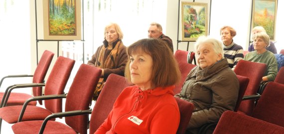 Lietuvos Raudonasis Kryžius surengė senjorams „Pasimatymą kine“