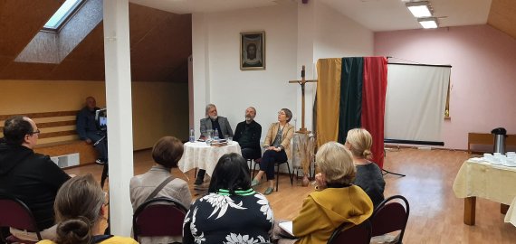 Rokiškio šv. apaštalo evangelisto Mato parapijos namuose buvo pristatytas naujas „Naujojo Testamento“ vertimas iš senosios graikų kalbos