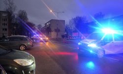 Rytinis eismo įvykis Rokiškyje: automobilis kliudė pėsčiąjį perėjoje