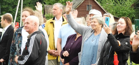  Švenčiantys lašiečiai sulaukė ir karališko vizito