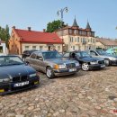 Senovinių automobilių diena užsibaigė rikiuote Rokiškio Nepriklausomybės aikštėje (foto)