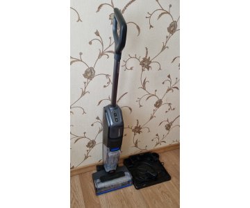 Plaunantis dulkių siurblys