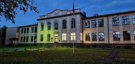 Trys Rokiškio miesto švietimo įstaigos ieškos vadovų