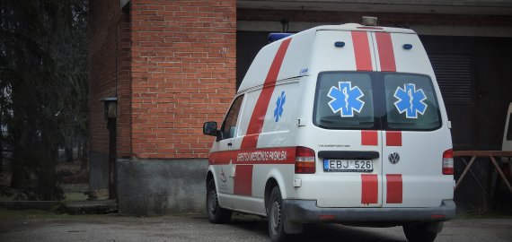 Vyras iš Norvegijos grįžo į Biržus ir išėjo į darbą greitojoje – užsikrėtė šeima, medikai