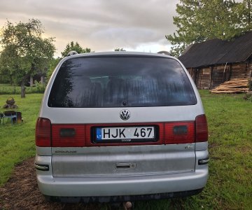 „VW Sharan“