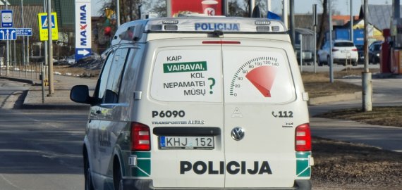 Skriaudė nepilnametę