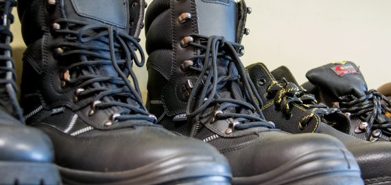 Patvarūs ir kokybiški darbo batai