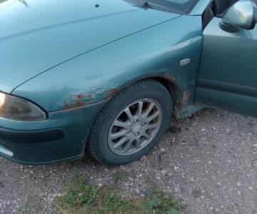 „Mitsubishi Carisma“