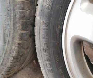 „Nissan“ ratai