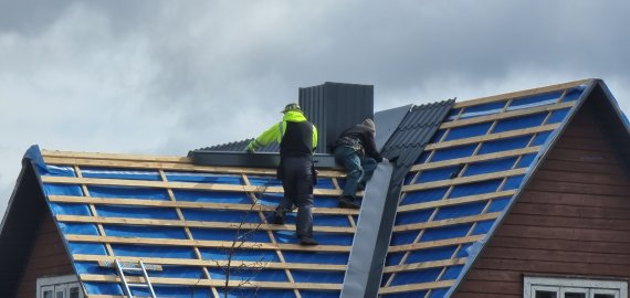 Dirbančius savarankiškai ketinama labiau įtraukti į socialinio draudimo sistemą