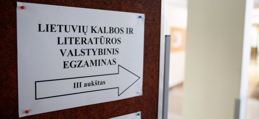 Maksimalaus susikaupimo metas – abiturientai pradėjo egzaminų sesiją 