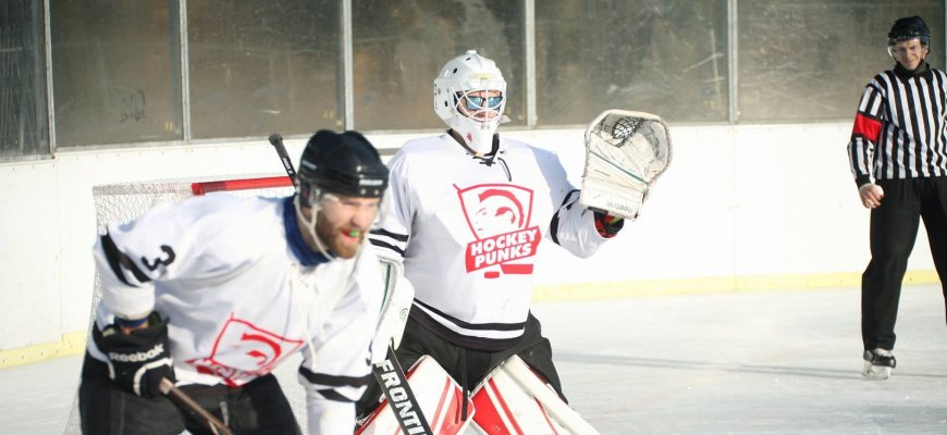 „Juodupė“ neatsilaikė prieš Vilniaus „Hockey Punks“