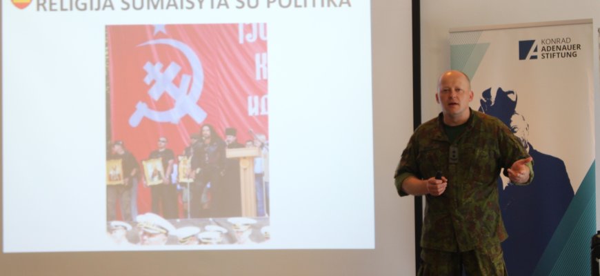 „Rokiškio Sirena“ kviečia į susitikimą su pulkininku leitenantu Linu Idzeliu