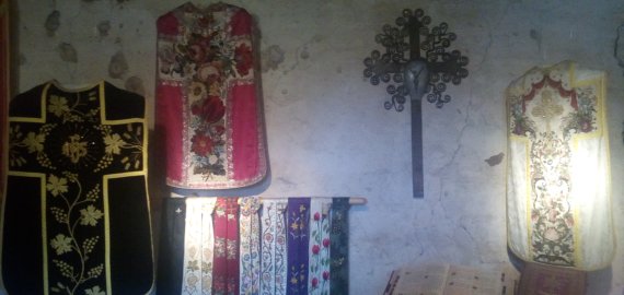 Kamajų bažnyčioje duris atvėrė  liturginio meno paroda