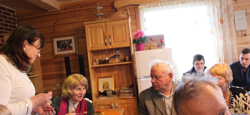 Antanašėje susitikimui su kariais bendruomenės namai buvo per ankšti