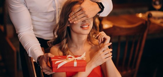 Staigmenos ir dovanos mylimajai