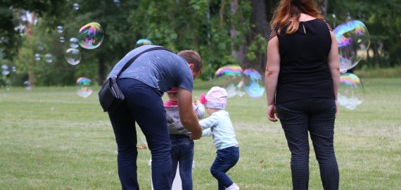 Seime – pataisos dėl ilgesnių atostogų daugiavaikiams tėvams