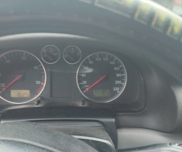 „VW Passat“