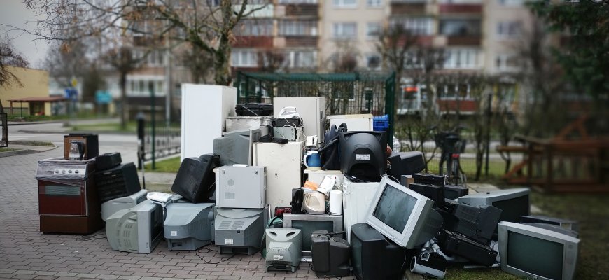 Už didelių gabaritų atliekų nesutvarkymą – griežtesnės baudos gyventojams