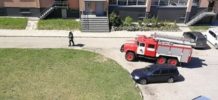 Gaisras elektros skydinėje didžiąją dalį Rokiškio kuriam laikui paliko be elektros