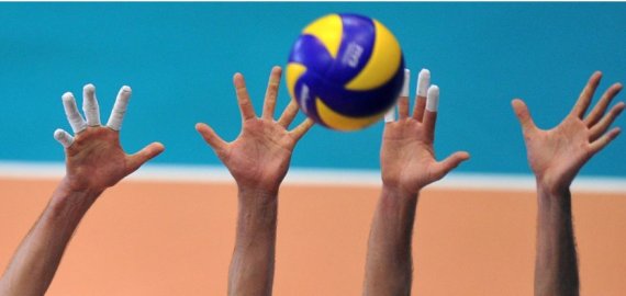 Vasario 16 dieną tinklinio turnyras Rokiškio sporto centro salėje