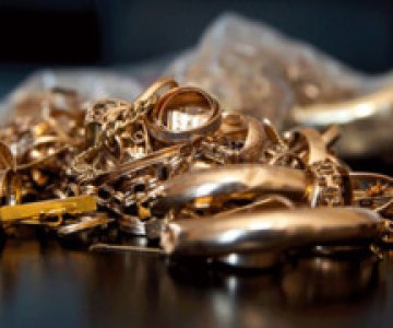 Perka auksą ir kitus vertingus daiktus